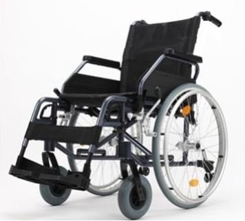 Инвалидная кресло-коляска Titan LY-710-AW19 