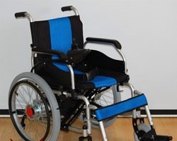 Кресло-коляска с электроприводом LK1036B